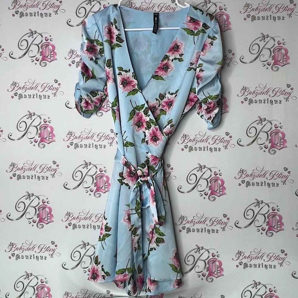 Design lab dress baby blue flowers Floral Wrap Dress with Puff Sleeves